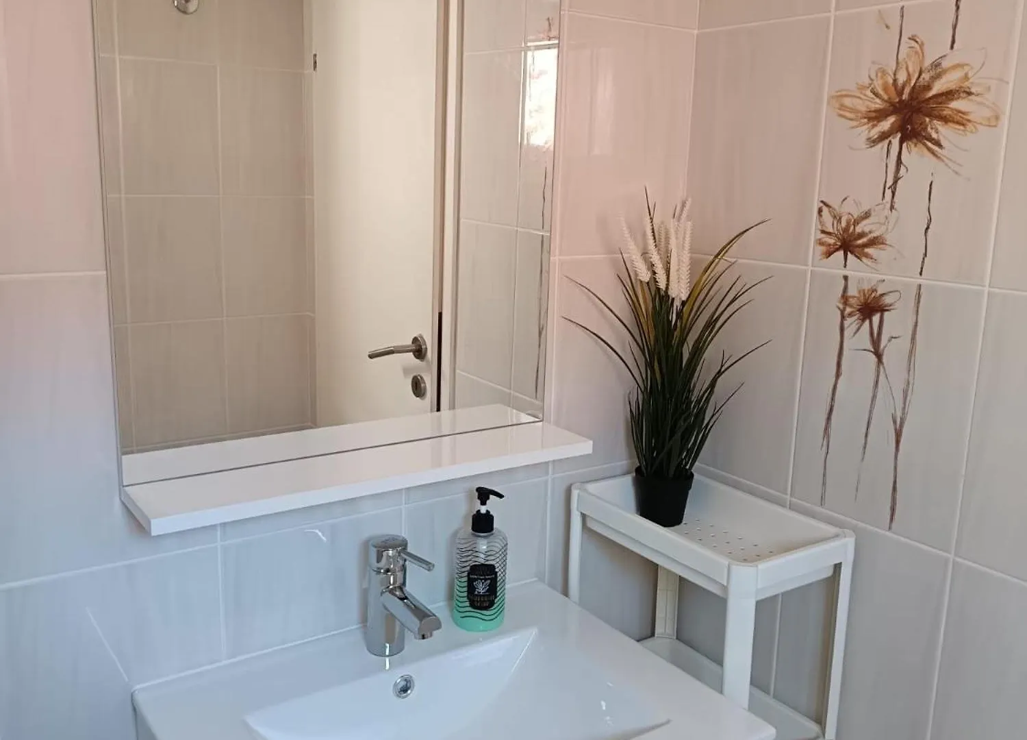 Apartman Mia Vir 0*,